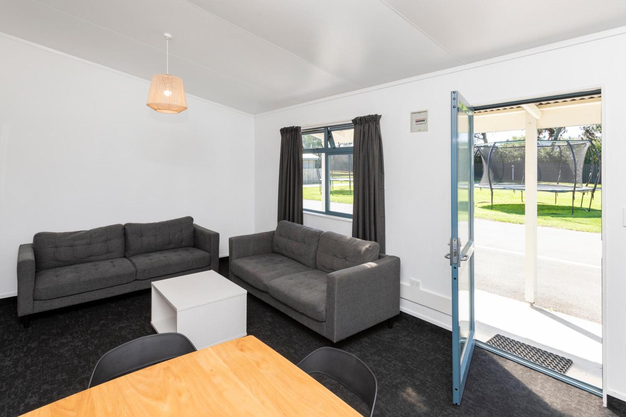 Waikanae Beach Top 10 Holiday Park جيسبورن المظهر الخارجي الصورة