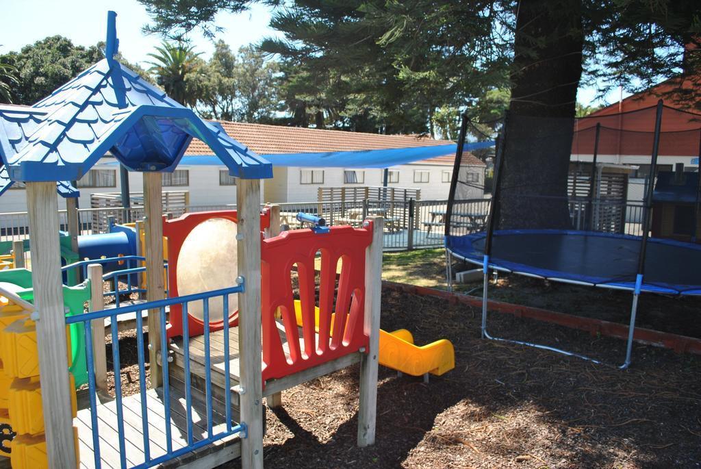 Waikanae Beach Top 10 Holiday Park جيسبورن المظهر الخارجي الصورة