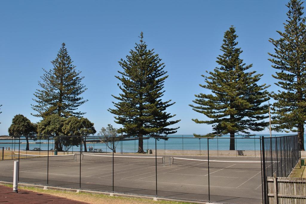 Waikanae Beach Top 10 Holiday Park جيسبورن المظهر الخارجي الصورة