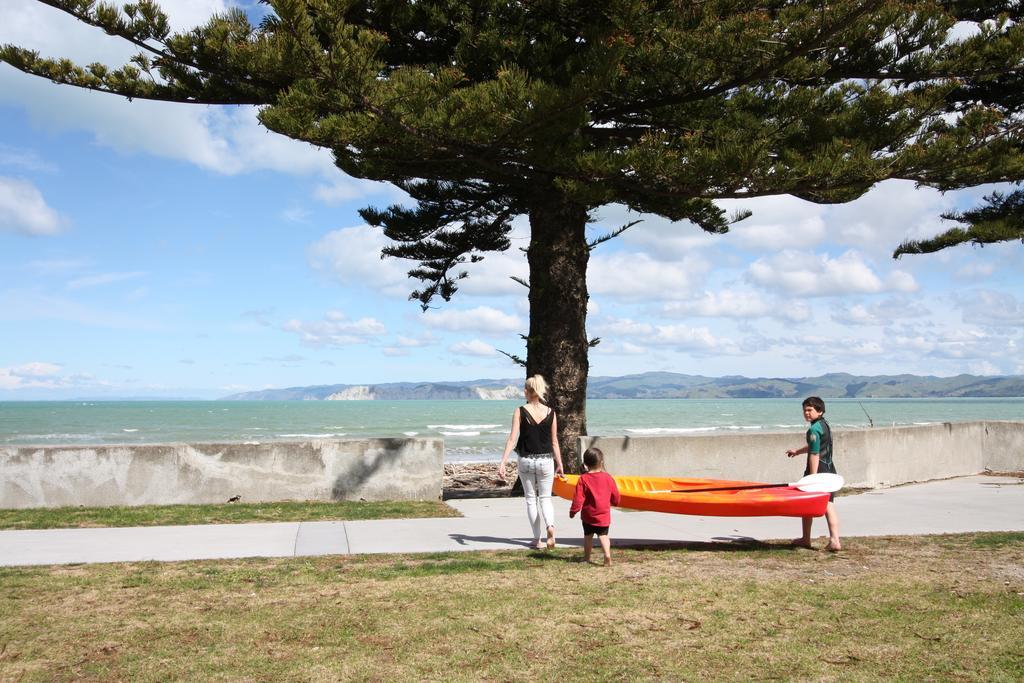 Waikanae Beach Top 10 Holiday Park جيسبورن المظهر الخارجي الصورة