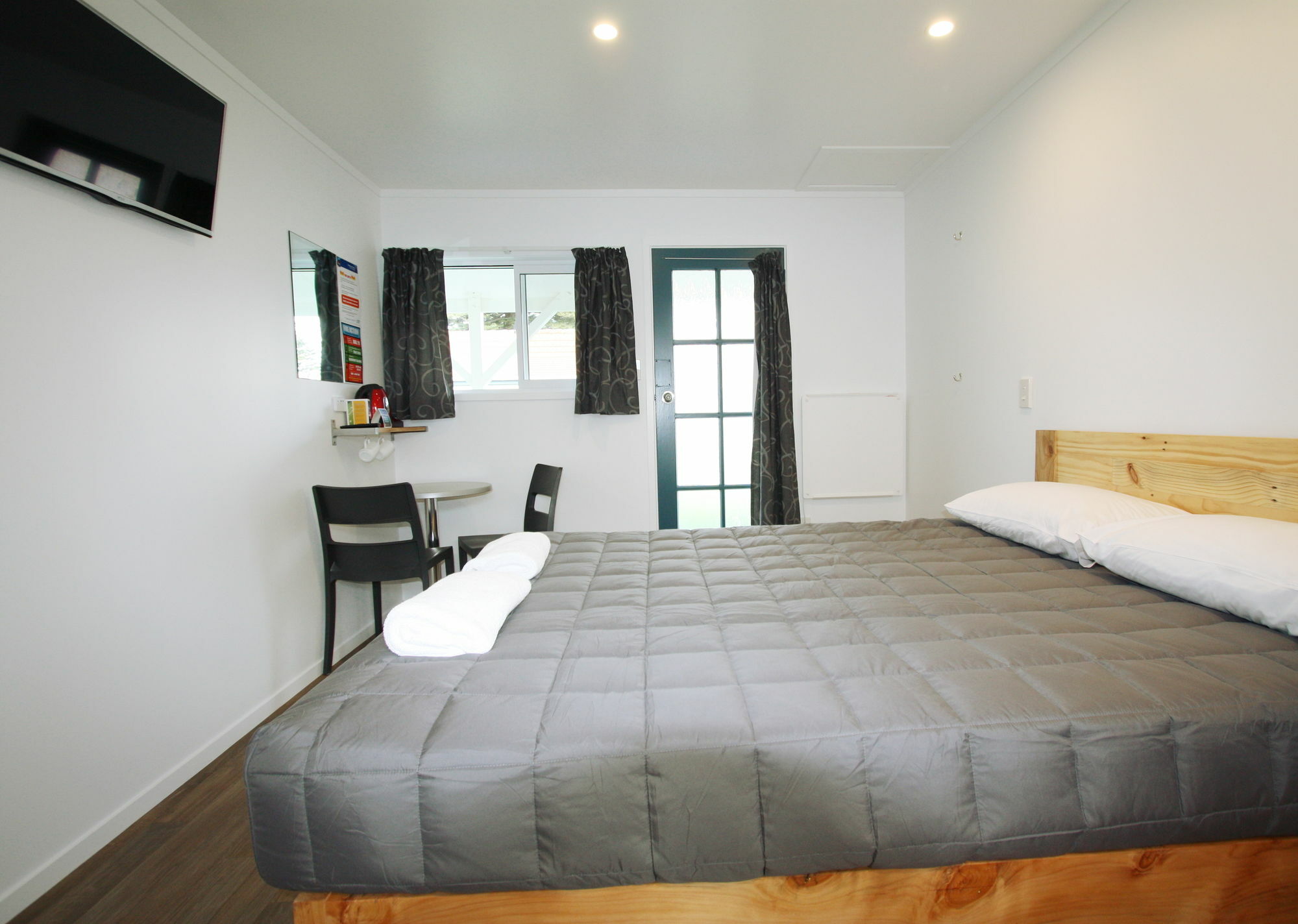 Waikanae Beach Top 10 Holiday Park جيسبورن المظهر الخارجي الصورة