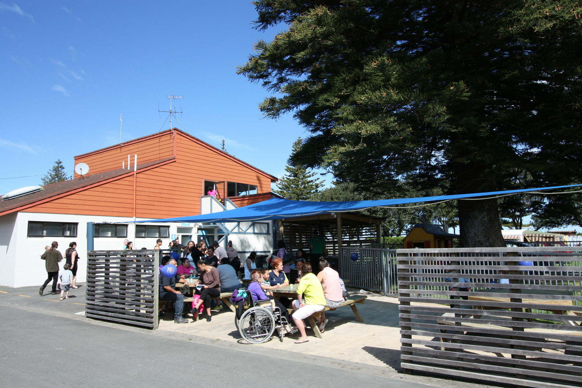 Waikanae Beach Top 10 Holiday Park جيسبورن المظهر الخارجي الصورة