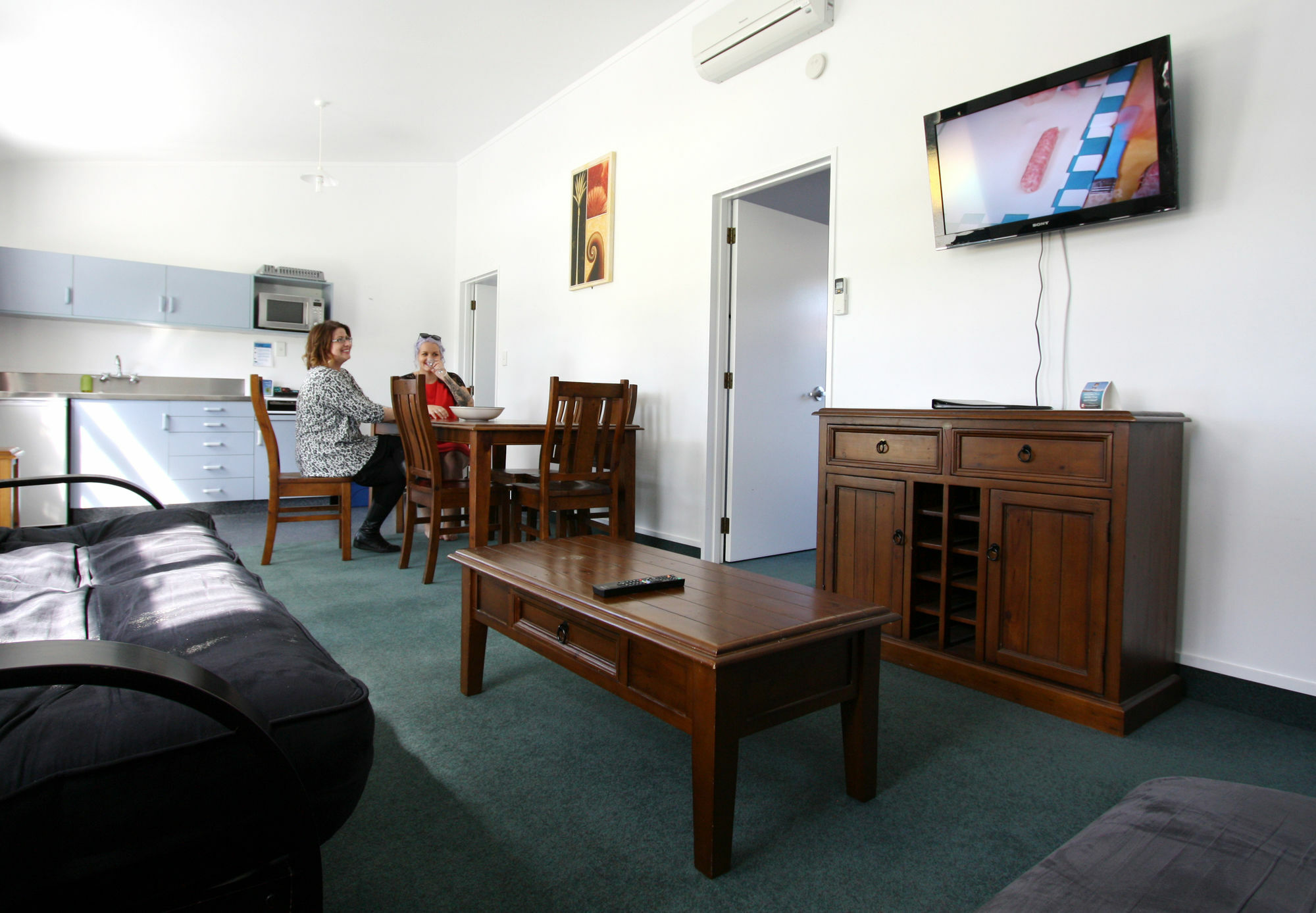 Waikanae Beach Top 10 Holiday Park جيسبورن المظهر الخارجي الصورة